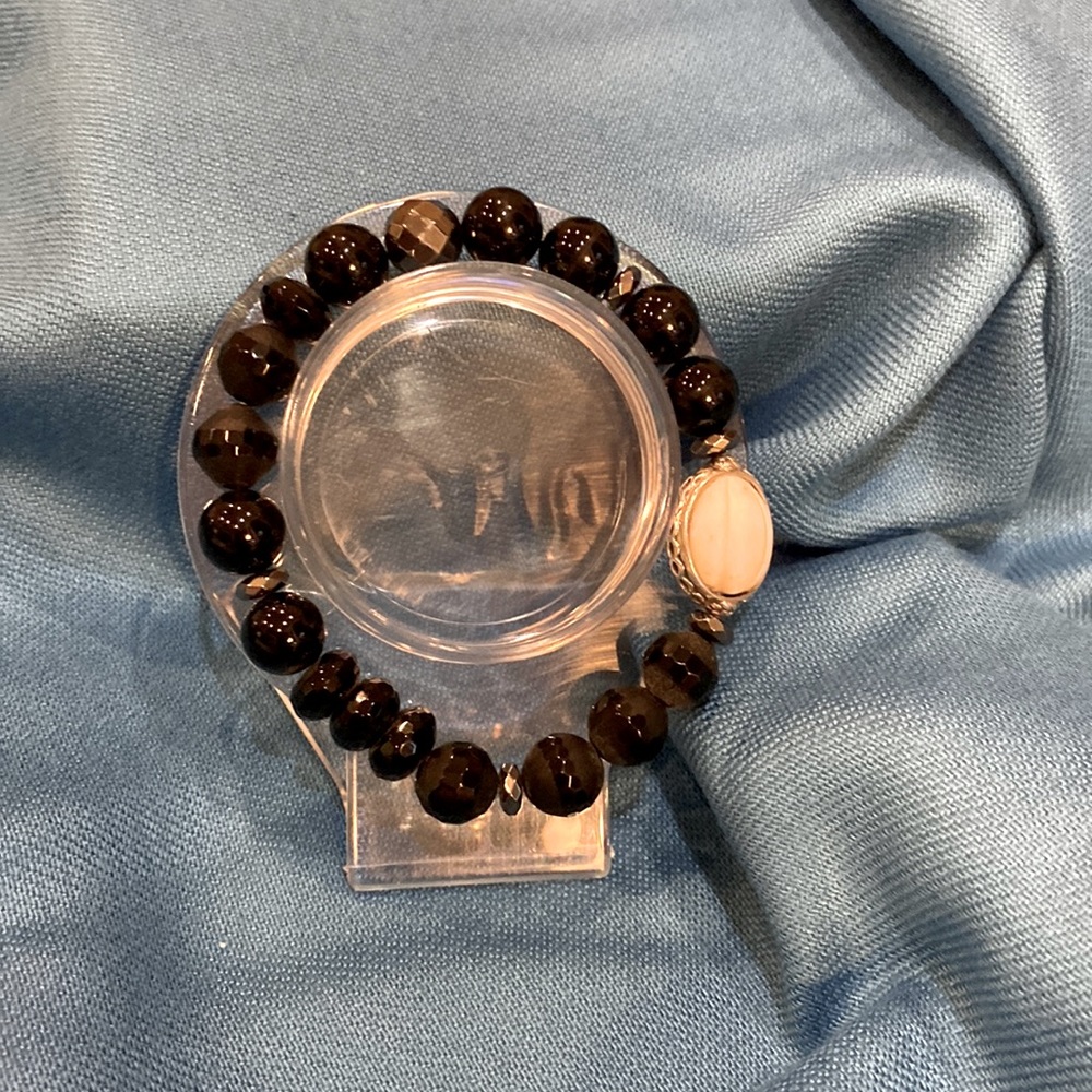 Silpada sterling silver black bead stretch bracelet